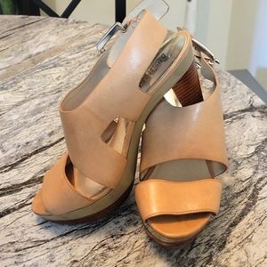 Authentic Michael Kors tan heels